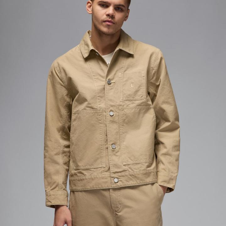 Jordan Essentials Chicago